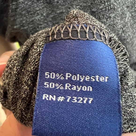 Apt.9 Short Sleeve Gray Shirt With Glitter Design Size Petite Large - Picture 8 of 9